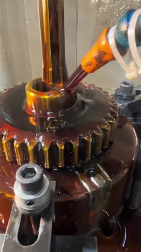 Spur Gear Splining #gear #gearbox #mechanic #repairing #manufacturing