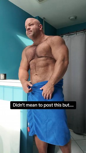 This might come as a shock... but i give great hugs! #viralreels #fyp #foryou #foryoupage | Musclehustler