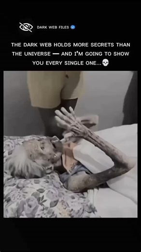 Dark Web Files on Instagram: "The video from surface of darkness, follow for more terrifying videos! 日本利用压电瓷砖将脚步转化为电能。这些瓷砖捕捉来自你脚步的动能。当你行走时,你的重量和动作会对瓷砖产生压力。瓷砖会轻微弯曲, 从而产生机械应力。瓷砖内部的压电材料将这种应力转化为电能。每一步都会产生少量电荷, 而数百万步结合在一起就能产生足够的电力来驱动LED灯、数字显示屏和传感器的电力来 10车站这样繁忙的地方,每天大约有240万个脚步为这一系统作出贡献。这些电能可以被储存或立即使用,从而减少对传统电力来源的依赖,并支持可持续的城市基础设施。这种方法将日常运动转化为实用的可再生能源#日本#知识 #事实 #你知道吗 #推荐#科技#创新#历史 #技术实验#热门日本利用压电瓷砖将脚步转化为电能。这些瓷砖捕捉来自你脚步的动能。当你行走时,你的重量和动作会对瓷砖产生压力。瓷砖会轻微弯曲,从而产生机械应力。瓷砖内部的压电材料将这种应力转化为电能。每一步都会产生少量电荷,而数百万步结合在一起就能产生