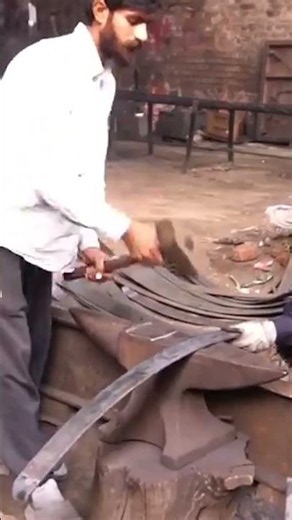 Como é fabricado a suspensão do seu caminhão, ligando os chassis as rodas e absorvendo os impactos!!