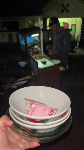 Segerrr banget malam malam Beli mie ayam dan baksooo