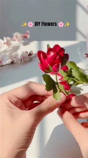 DIY Flowers 🌹🌸 #diy #diykeychain #art #craftyliving #keychainmaking #drawing #diwestinbestflowersss