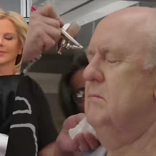 『スキャンダル』特別映像（メイクアップ・タイムラプス動画）