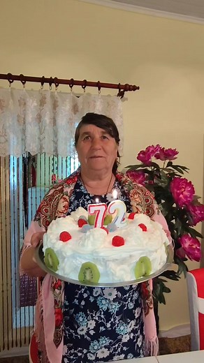 377K views · 10K reactions | 﫶 Cea mai faină mamaie a județului Botoșani împlinește astăzi vârsta de 72 ani ❤️ Să ne-o ții, Doamne sănătoasă și în putere. 﫶Multe am învățat și multe mai avem de învățat de la dumneaiei. La Mulți Ani cu sănătatea, Mamay Lenuța"!!  P.S: Promit să îi citesc fiecare gând și urare din partea dumneavoastră pe care o să i-o trimiteți în sectiinea de "comentarii".  Aziz Comedy | Mamay Lenuța | Facebook