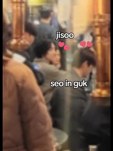Jisoo and Seo In Guk Filming Monthly Boyfriend Scene