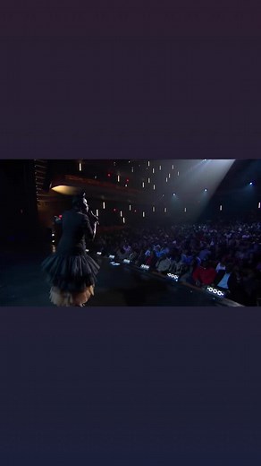 Only 2 weeks out Bakersfield until The Queen Of Comedy Sommore brings the funny to The Historic Fox Theater 🔥🔥🔥 go to the link in my bio and grab your reserved tickets or jump on the Fox website at THEBAkERSFIELDFOX.COM to purchase tickets!! | cmac_productions