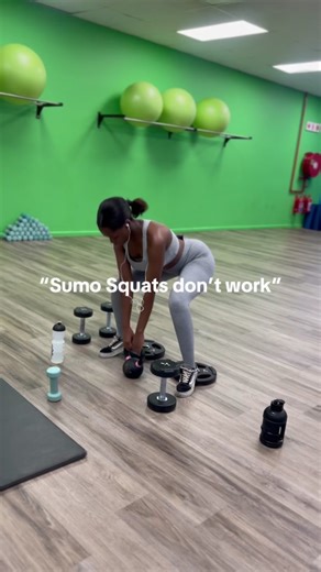 1 Year Gym Transformation: Consistency with Sumo Squats for Targeted Muscle Growth