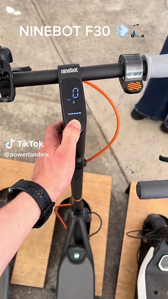 Descubre el Ninebot F30 de Segway: Potente y Ecológico