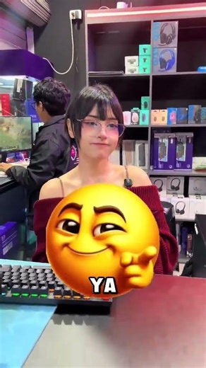 Get the AM8T microphone for S/279 by showing this video #femboy #limaperu🇵🇪 #humor #comedy #fyp