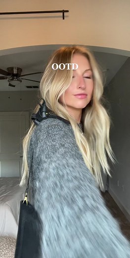 Stylish Cowboy Boot Outfit Ideas for White Shorts