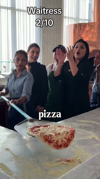 The chefs reaction tho 😂