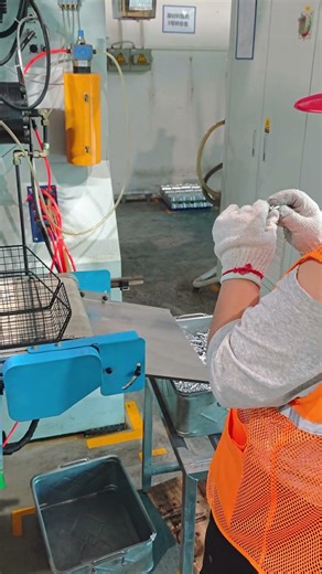 See Our High-Speed Die Casting Machine in Action. #diecast #machine #factory#manufacturing