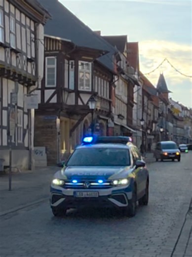 Dringende Einsatzfahrt der Polizei Sachsen-Anhalt