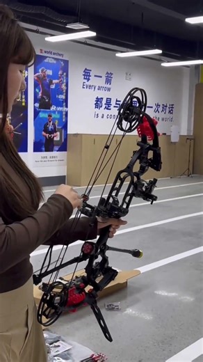 Do you like this dual-purpose hunting compound bow? #archery #outdoors #hunting #bowhunting #deer