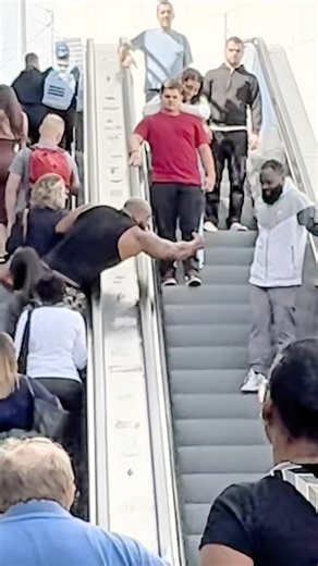 😳BIG BOYS ESCALATOR PROBLEM😤✨✨✨💯 | Yves Bertrand Tchobang