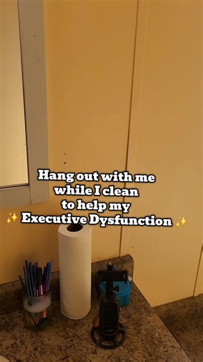 Let's do a Sunday Reset cleaning in my bathroom, so that I can start the week ✨️ fressshhh ✨️ I wanna know, who else in my tiktok fam face challenges when it comes to their Executive (Dys)Function?? For me, some days I'm fairly productive and get general picking up done, some days I stress clean for a few hours followed by some self care, but most days I feel so overwhelmed and anxious about things going on in my life that my brain and body cannot agree on what tasks we are willing to accomplish