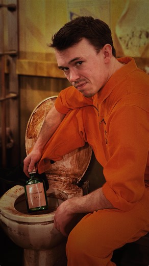 Step inside the UK’s first theatrical prison cocktail bar ⛓️ Bring your own drink, outsmart the Warden and savour bespoke cocktails made just for you in a fully immersive experience! 🔥 #ukexperiences #visituk #thingstodointheuk #alcotraz #immersiveexperience | Alcotraz