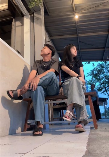 Mas yoga (@yogaapriliandiii)’s video of yoga girl