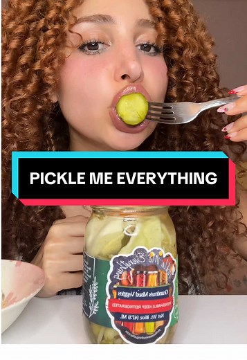 Crunchy Pickles Mukbang Experience