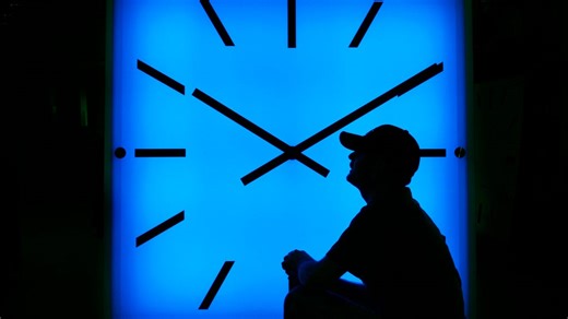 When does daylight savings time end? And how can you prepare for the health effects?
