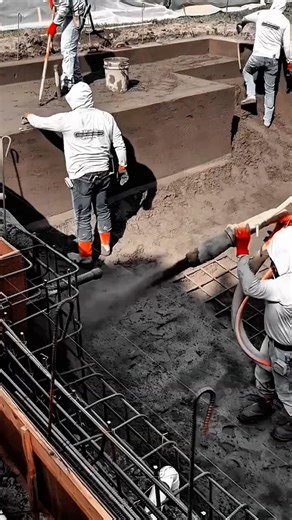 Concrete Spraying Work Tool Using High Pressure Shotcrete Machine #worktool