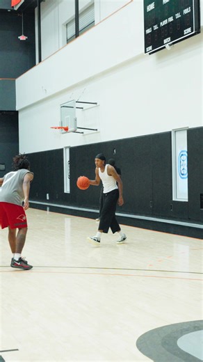 back at it #veehoops @FgEric @reginald ray jr @RP☆