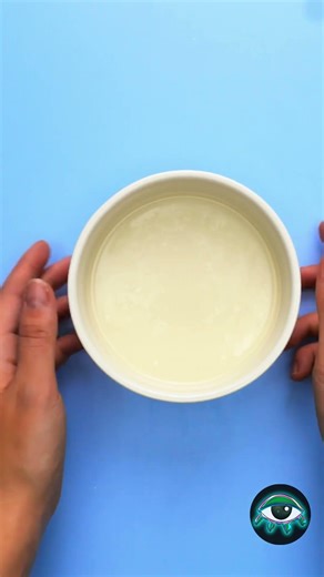 How to remove stickers FAST without the mess🧼📦 #parenting