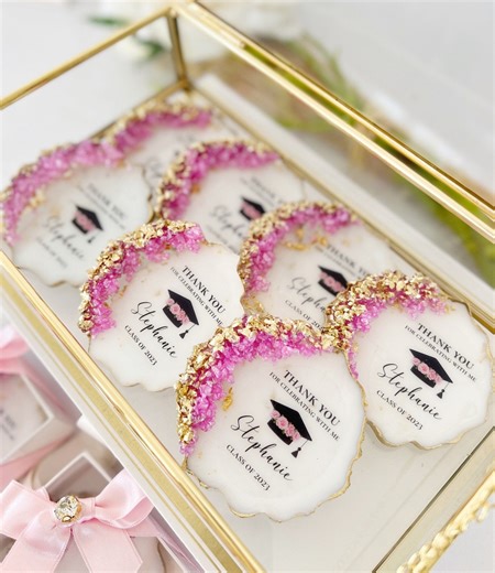 Buy Personalized Graduation Magnet Favors: Class of 2026, Handmade Epoxy Resin Online in India - Etsy