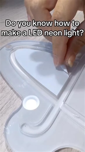 neonsign on Instagram: "Customised your name with neon sign #neonlights #neonsign #neonvibes #neon #neonsignbuzzingsound"