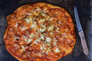 Cómo hacer masa de pizza con solo dos ingredientes: receta exprés
