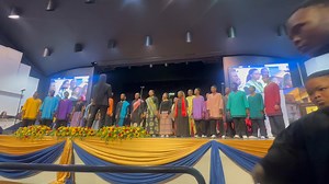 #WitsGraduations2025 | Day 7 ✨🏛️🎓 🎶🎼 Our world-class Wits Choir delivers a spectacular performance on the final day of the Wits Autumn Graduation season. #WitsChoir #WitsForGood #WitsGrad2025 | Wits - University of the Witwatersrand