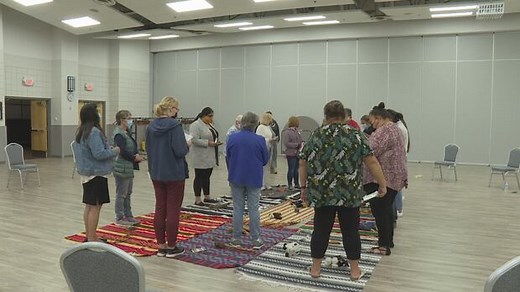 Siksika and Strathmore Blanket Ceremony: Level 2 | CBC Learning English