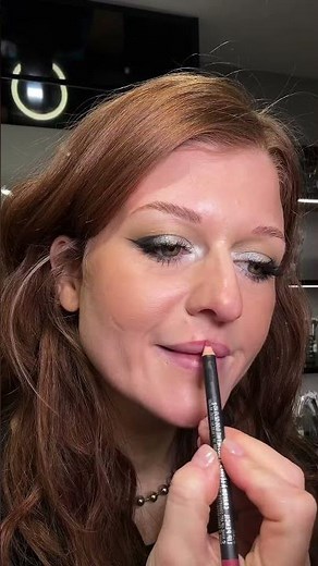 grwm for greeeen. #greeneyes #makeuptutorial