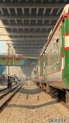 Train🚆on the🛤️track||RRBD #train #running #passengers #travel #locomotive #railtrack #railway #rail