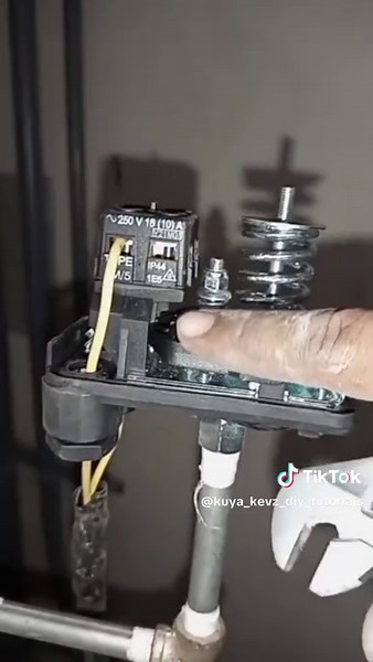 How to Adjust a Water Pressure Switch Effectively