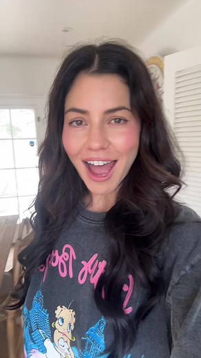 ★ MARINA ★ (@marinadiamandis)’s videos with Looking for a man tima remix - Tima Pages