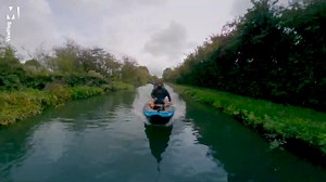 This man has made himself an inflable speedboat, and it looks like a lot of fun 🚤 via ViralHog | Metro