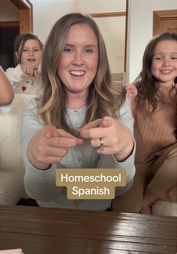 Homeschool Spanish #homeschool #homeschooling #spanishtiktok