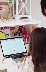 Vi presentiamo Novakid: più che una scuola di inglese, un metodo di apprendimento personalizzato per il bambini 4/12 anni. Con Novakid tuo figlio può imparare l’inglese da zero, da casa e in totale autonomia, grazie ad insegnanti madrelingua certificati e ad una tecnica di apprendimento basata su gioco e divertimento. Nel video trovate tutte le info, ma non esitate a contattarmi per saperne di più, posso raccontarvi della nostra esperienza lunga un anno! Dopo la prima lezione di prova, potete us