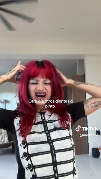 Estoy muy cómoda en este app #swag | teeth