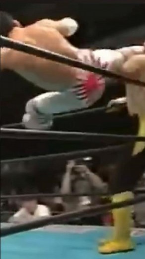 Zero Fighter Kick 4 times in a row! Takeshi Kikuchi vs Toshiaki Kawada