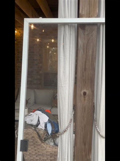 Fixing screen patio doors