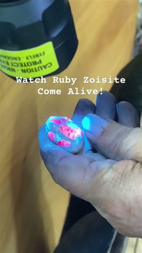You HAVE to See Ruby Zoisite Glow!
