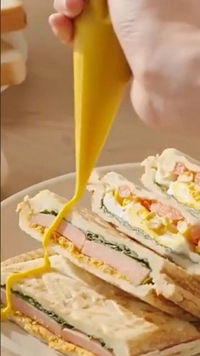 Portable Electric Sandwich Maker – Quick & Easy Toasting🥪😍