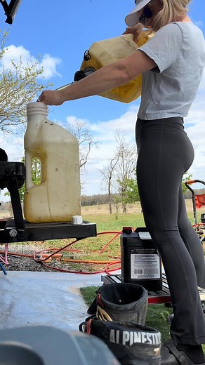 Lil fuel mixing lesson for the boy #supercross #motocross #teachthemyoung #bikelife #mechanic #motovlog #lifelessons #moto #mix #vpfuel #motokid #sendit #dirtbikes #motofam #2stroke #motomoms #fuel | Faris Clay