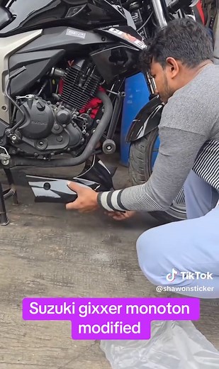 Customized Suzuki Gixxer Monoton: Unique Bike Modification