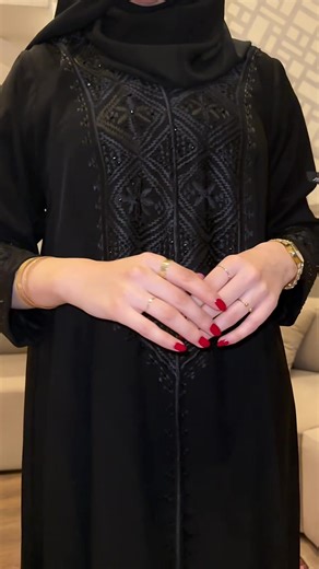اسمها بالموقع عباية هيام رقمها C32 #عبايات #عبايه_سوداء #عباية_العيد #عبايات_فخمة