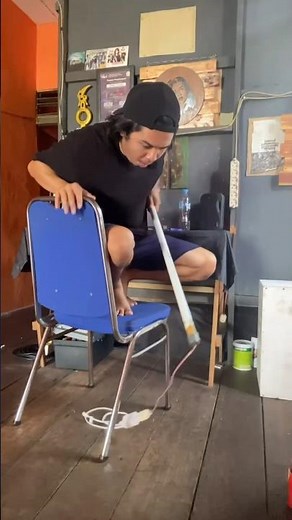 Tutorial mengambil charger yg terjatuh