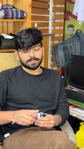 ARORA CREDIT CARD on Instagram: "credit card swipe bill bharn layi contact kro ❤️🙏 📞9991135300# #viral #viralreel #trending #instadaily"