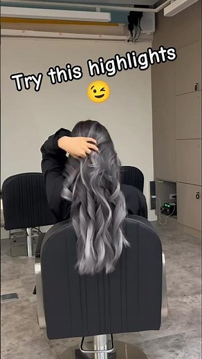 This hair color is invincible day light silver hair dye #hairtok #haircolor #naturalelegance